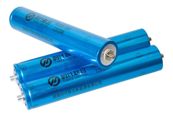 3.2V 100Ah lithium iron phosphate LiFePO4 cylindrical battery cells